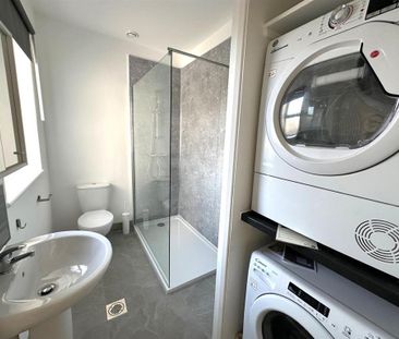 2 bedroom maisonette to rent - Photo 5