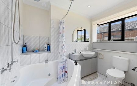 Melton South - Photo 3