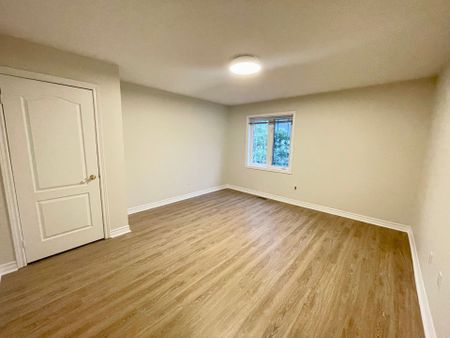 For Lease - 10 William Poole Way, Toronto, Ontario - Photo 4