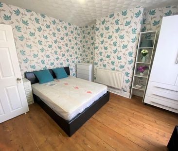 4 Bed Terraced House, Lenthall Street, L4 - Photo 5