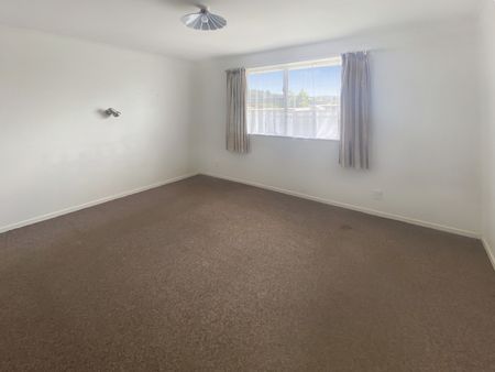 Stokes Valley 2 Bedroom Unit - Photo 2