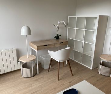 LOCATION - STUDIO MEUBLÉ AVEC PETIT BALCON - RÉNOVÉ - SAINT MAURICE - Photo 5
