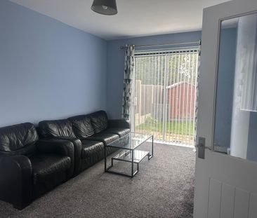 Room in a Shared House, Fulmere Crescent, S5 - Photo 1