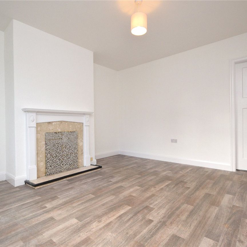 7, Harthill Avenue, Gildersome, Leeds, LS27 7EZ - Photo 1