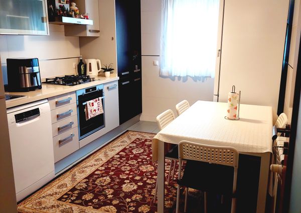 T2 for rent, next to the Glicínias Shopping Center, Aveiro.