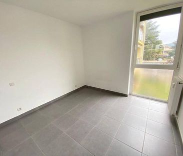 Location appartement rénové 5 pièces 81.31 m² à Gigean (34770) - Photo 5