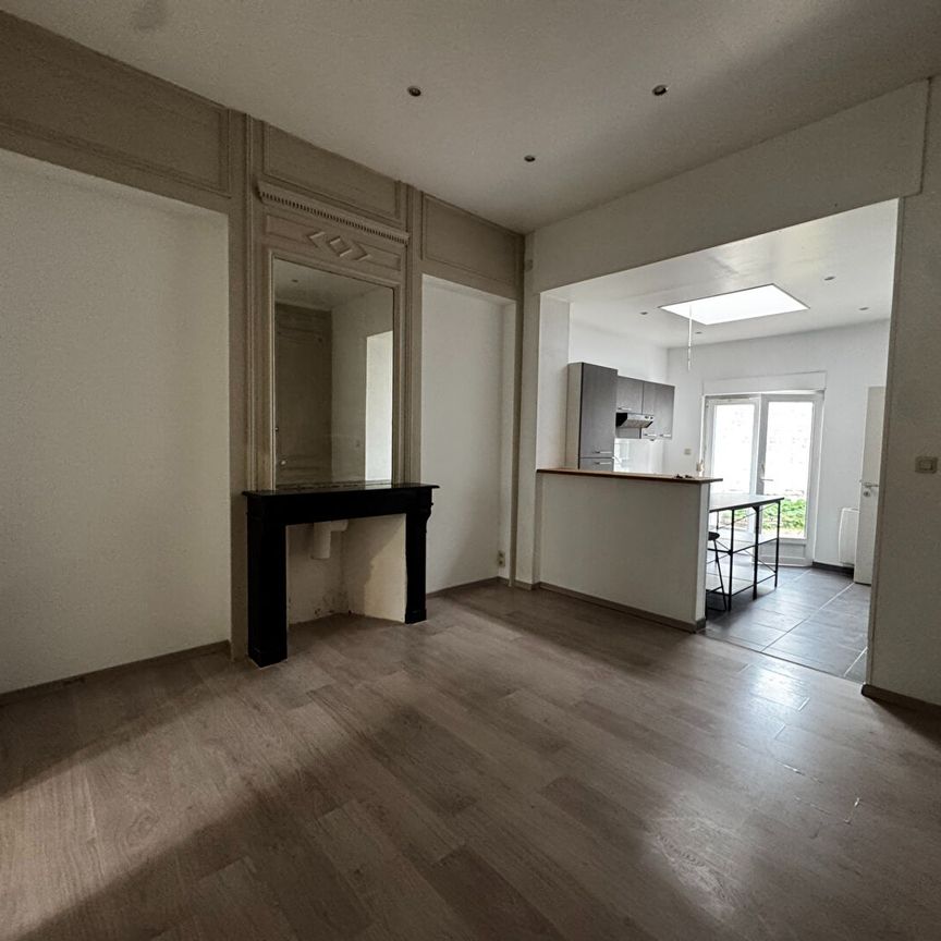 Location Appartement 2 pièces 44m² LILLE 59000 - Photo 1