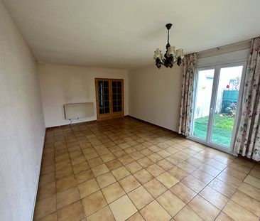 LOCATION : appartement T3 (80 m²) à COMBS LA VILLE - Photo 2