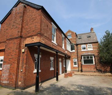 Saint Paul’s Square, Burton On Trent - Photo 1