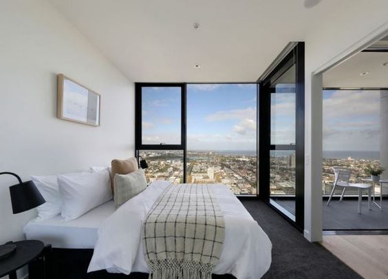 Unfurnished 1 bedroom Palladium Apartment available - Photo 1