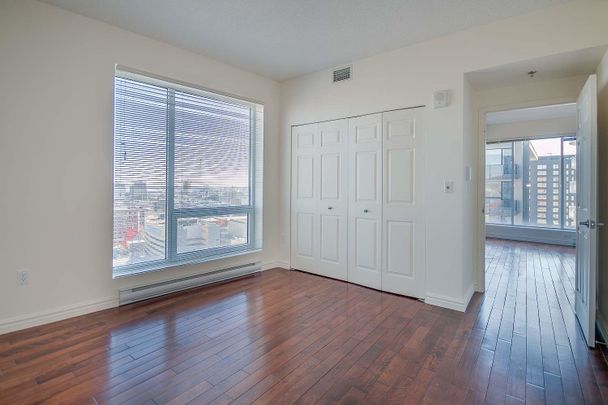 400, Sherbrooke Ouest, Montréal, QC - Photo 1