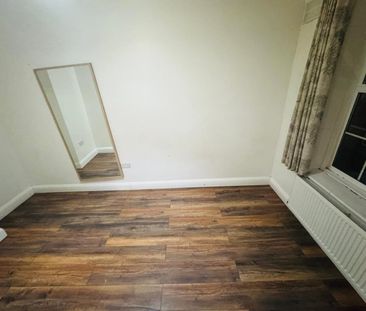 Bedsit, Cheviot House, N16 - Photo 1