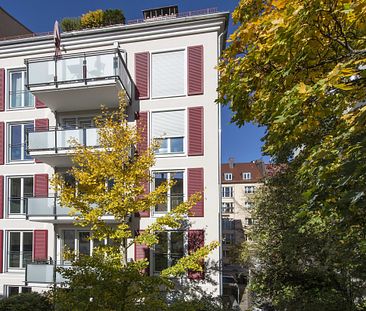 Hochwertige Vier-Zimmer-Wohnung mit Kamin, exklusiven Bädern und Küche - Foto 2