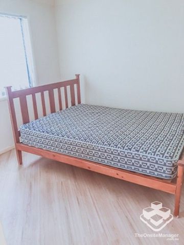 Single-Story Unit -Walk to School! Spacious Townhouse for Rent in Sunnybank Hills - Photo 5