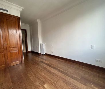 3 room luxury Flat for rent in Madrid, Spain - Photo 4