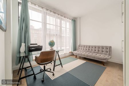 Furnished apartment for rent in the downtown area of Montreal - Rue du Square-Amherst - Photo 2