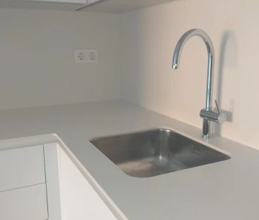 Piso de alquiler en Carrer D'alemanya, Centre - Foto 4