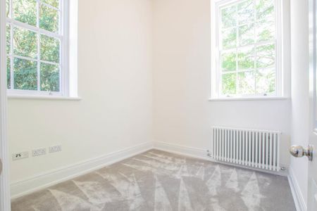 3 bedroom apartment to rent - Photo 3