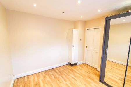 Dunley Drive, New Addington, Croydon, CR0 - Photo 3