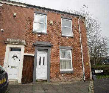 2 bedroom end of terrace house to rent - Photo 6