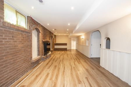 All Inclusive Spacious Bachelor Unit For Rent!! - Photo 3