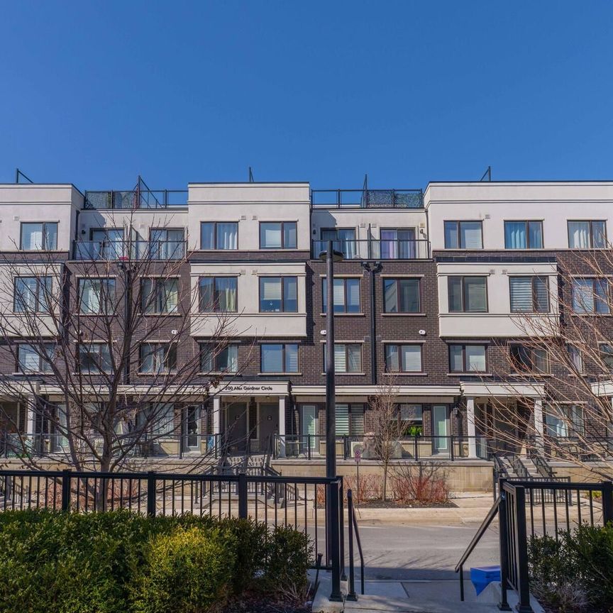 For Lease - 200 Alex Gardner Circle Unit# 34, Aurora, Ontario - Photo 1