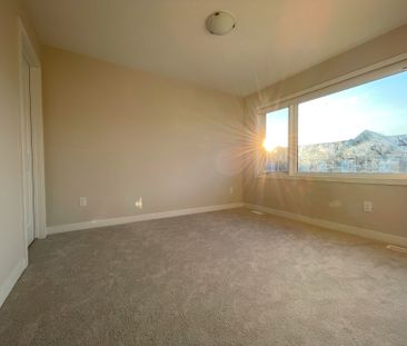 For Lease - 1886 Haiku Street, Barrhaven, Ontario - Photo 3