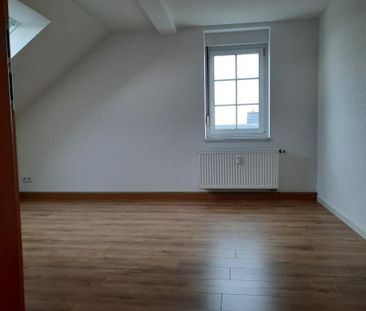 NEU RENOVIERT im Dachgeschoss - Photo 1