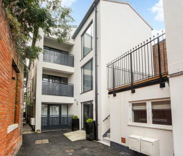 3 bedroom flat to rent - Photo 4