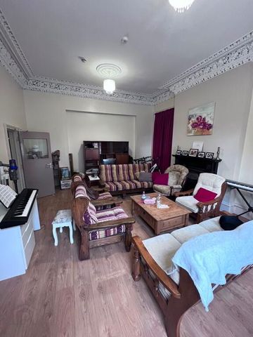 College Gardens, Most Bills Included, Belfast, BT9 6BQ - Photo 2