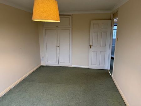 Langham Place, Chiswick, W4 - Photo 3