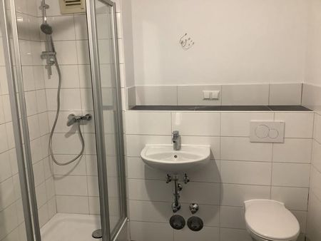 Schöner wohnen: 2- Zimmerwohnung in Hannover-Sahlkamp modernisiert - Photo 4