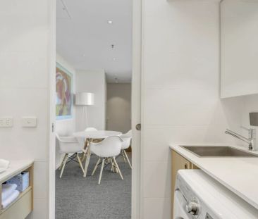 Unit 702/33 Warwick Street, - Photo 3