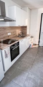 COLLONGES SOUS SALEVE - T1 33.67 m2 Meublé + TERRASSE + PLACE EN SOUS SOL SECURISE - Photo 4