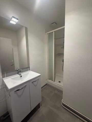 Location Appartement 2 pièces 60m² BERGERAC 24100 - Photo 4