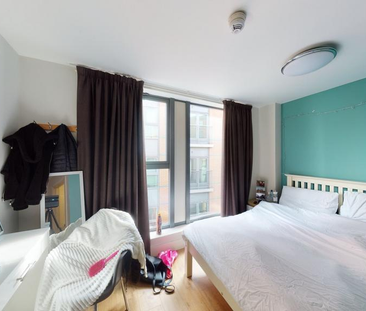 3 bedroom flat to rent - Photo 5