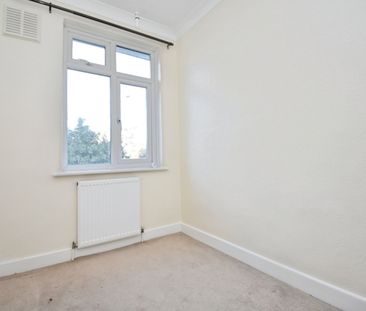 Terraced House to rent - Widmore Road, Bromley, BR1 - Photo 5