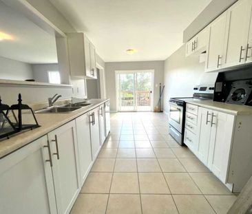 For Lease - 1385 Hunter (Main Flr) Street, Innisfil, Ontario - Photo 3