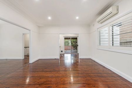 20 Breillat Street, Annandale. - Photo 4