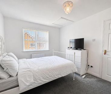 4 Whitethorn Drive, Newtownards, BT23 8WS - Photo 3