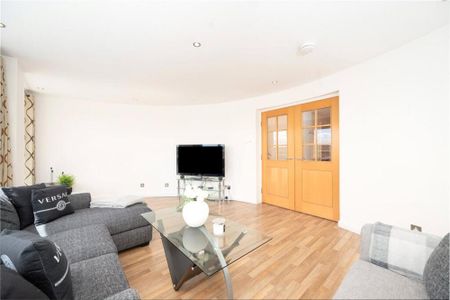 3 bedroom penthouse to rent - Photo 4