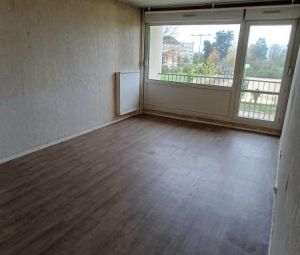 Location Appartement à ST MARCELLIN - Photo 2