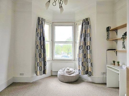 Priorswood Road, Taunton, Somerset, TA2 - Photo 1