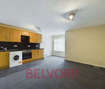 Flat to rent on - Photo 3