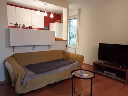 Appartement avec terrasse à louer de 2 pièces principales situé à Margny les Compiègne - Photo 4