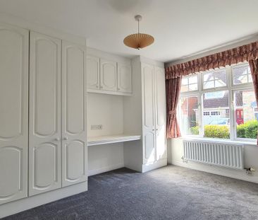 3 bedroom detached bungalow to rent - Photo 2