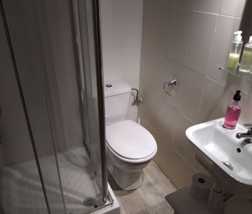 Apartamento de alquiler en Granados, Centro Histórico - Photo 6