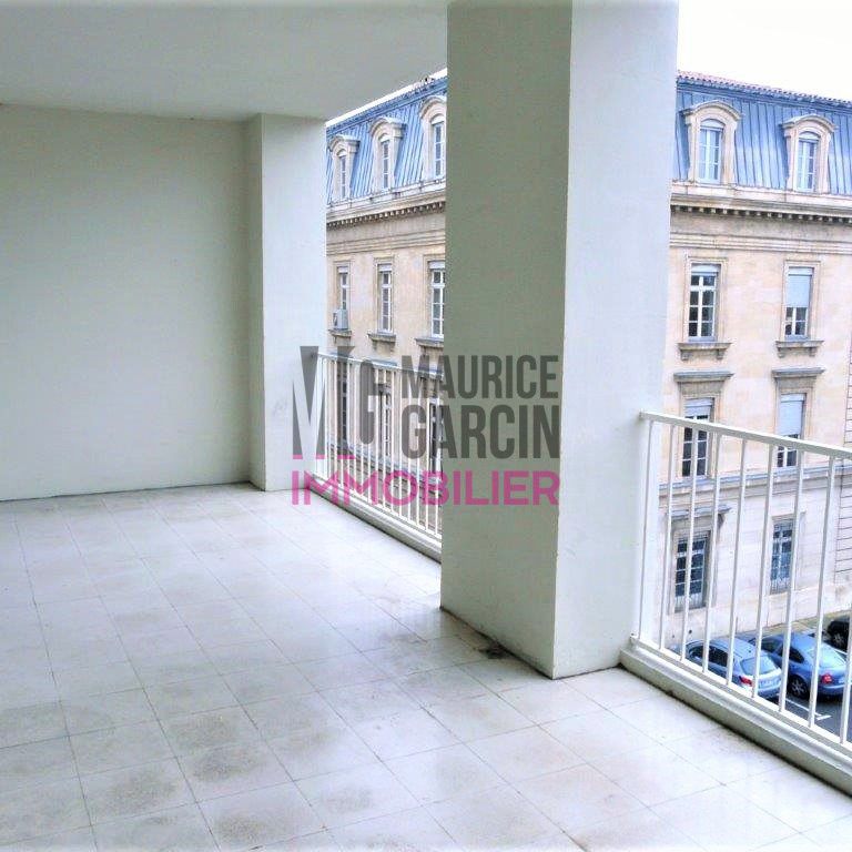 A LOUER - APPARTEMENT AVIGNON INTRA MUROS - 3 pièces 79.13m² - Photo 1