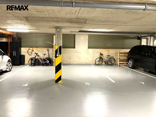 Pronájem bytu 2+kk 59 m², Karlovarská 1698, Praha - Photo 1