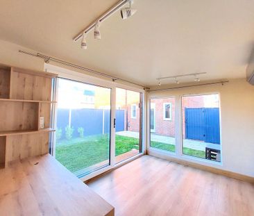 2 bedroom semi-detached house to rent - Photo 2